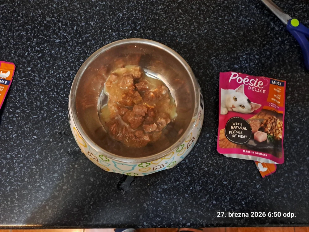 Vitakraft Cat Poésie Déli Sauce kapsička pro kočky krůtí 85 g